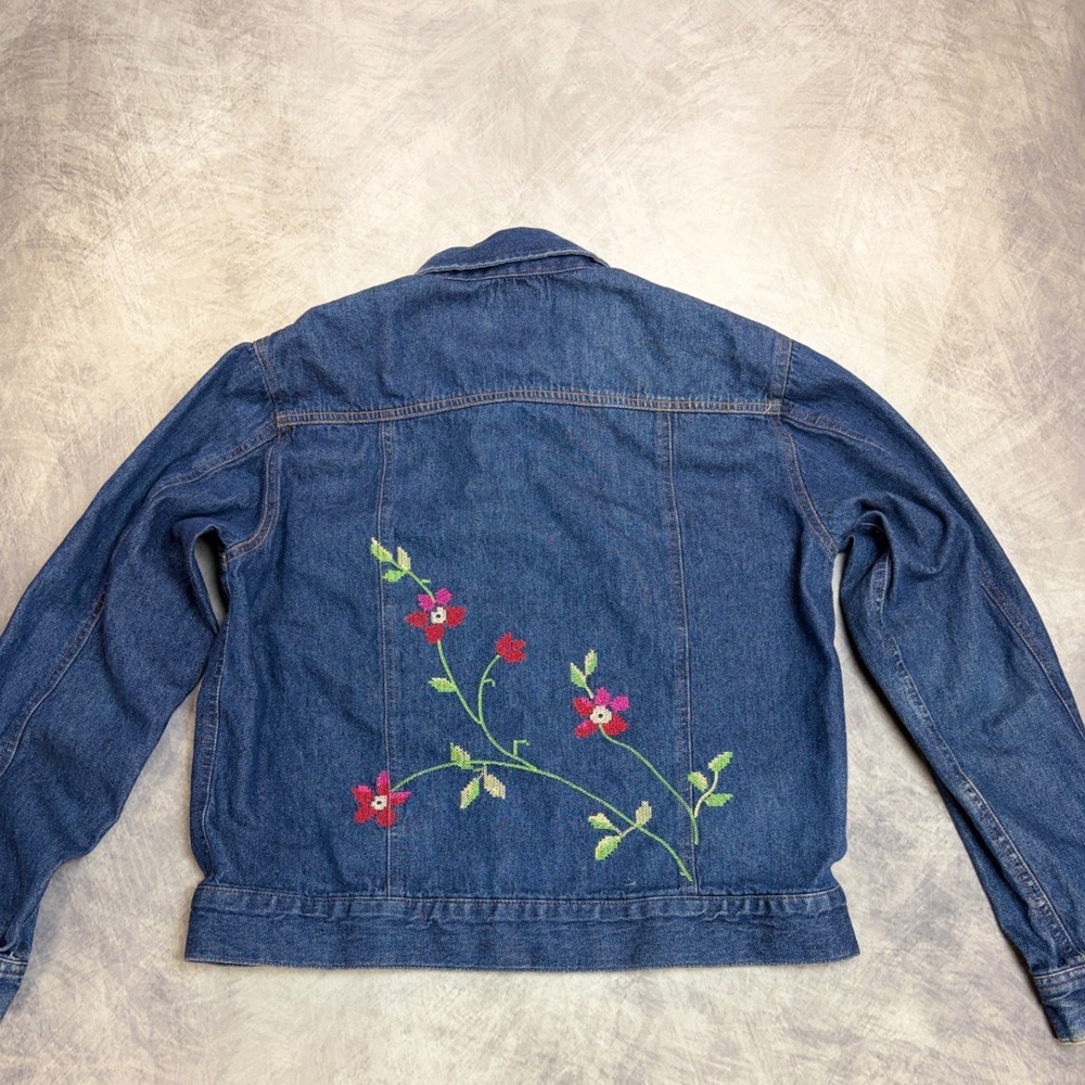 Coldwater Creek Womens Small Denim Jacket Floral Cross Stitch Embroidery Blue - Picture 2 of 8